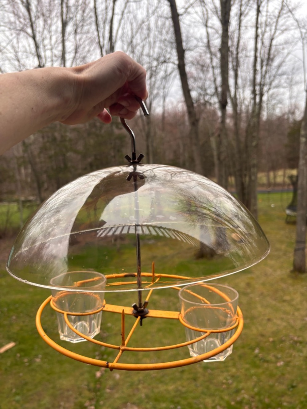 Oriole bird feeder